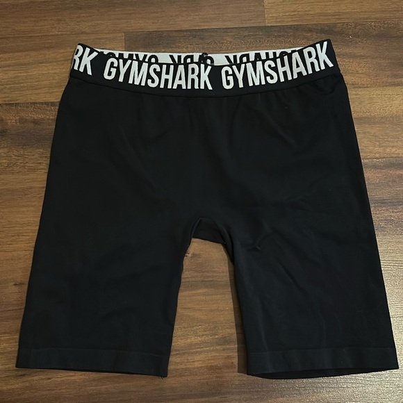 Gymshark Pants - Gymshark Seamless Black Shorts Size Medium Soellout Waistband Flex